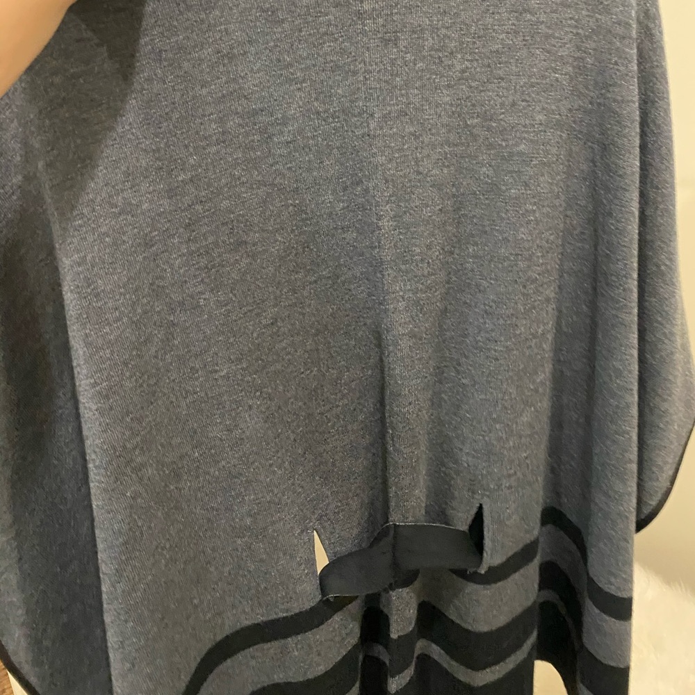 One size - Picture 2 of 2